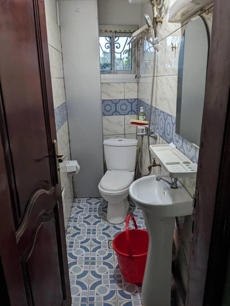 Residence 2K Studio Meuble-Chapelle Symbock-Gardien-Wifi-Location Vehicule Yaoundé Екстериор снимка