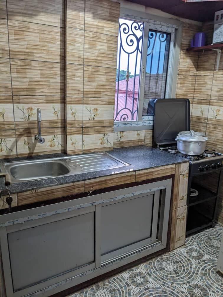 Residence 2K Studio Meuble-Chapelle Symbock-Gardien-Wifi-Location Vehicule Yaoundé Екстериор снимка