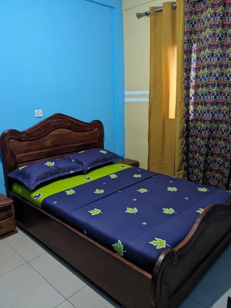 Residence 2K Studio Meuble-Chapelle Symbock-Gardien-Wifi-Location Vehicule Yaoundé Екстериор снимка